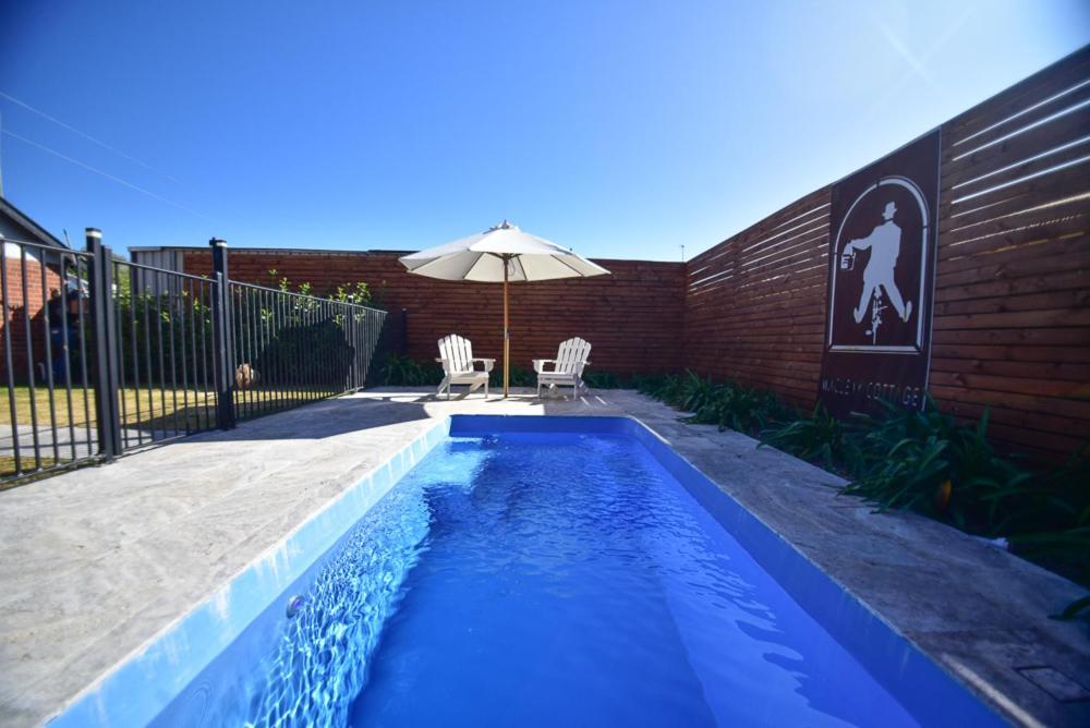 Macleay Cottage With Plunge Pool And Local Arts Dubbo Exterior foto