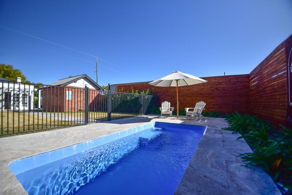 Macleay Cottage With Plunge Pool And Local Arts Dubbo Exterior foto
