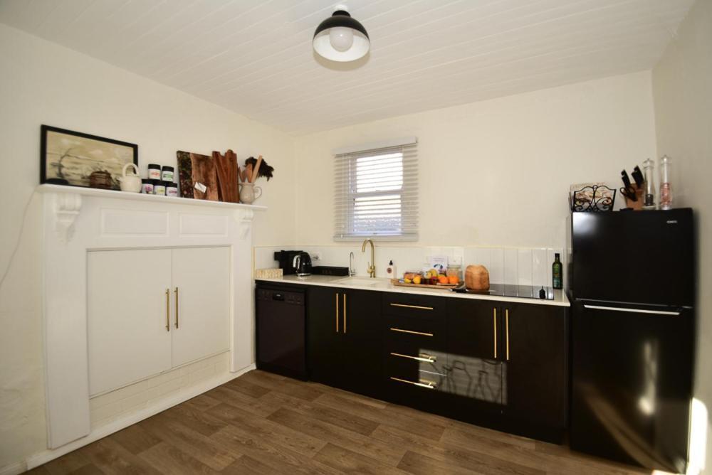 Macleay Cottage With Plunge Pool And Local Arts Dubbo Exterior foto